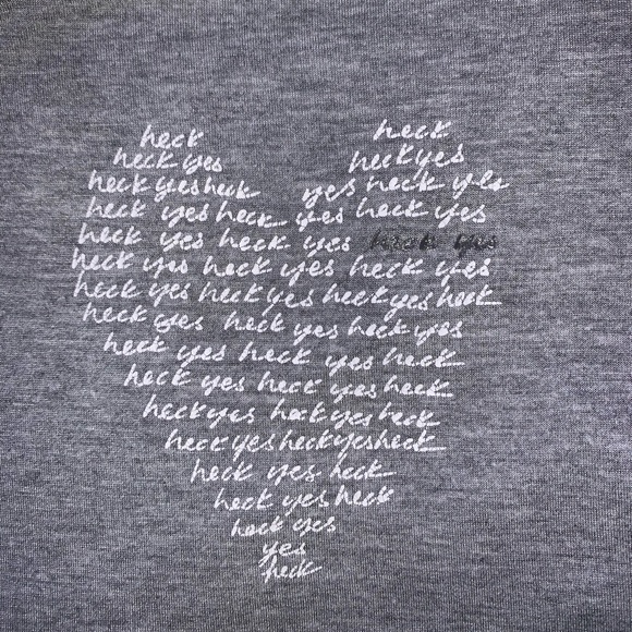 AMERICAN EAGLE “Heck yes” heart grey crop top - Picture 2 of 4